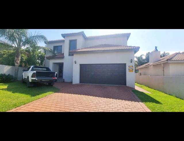 4 BEDROOM HOUSE FOR SALE IN AMBERFIELD